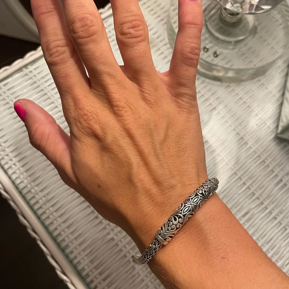 Pandora bracelet with clasp